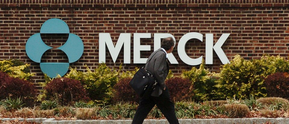 Merck Seeks Approval For Experimental COVID-19 Pill