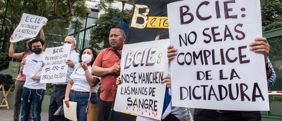 COSTA RICA-NICARAGUA-EXILE-PROTEST-BCIE