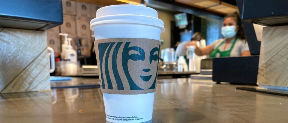 Starbucks Shares Drop 7 Percent After Q4 Earnings And 2022 Forecast Is Released