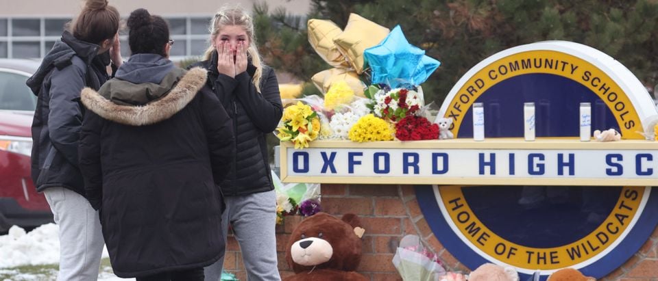 Shooting At Oxford High School In Michigan Leaves 4 Students Dead
