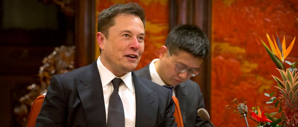 Chinese Premier Li Keqiang Meets Tesla CEO Elon Musk