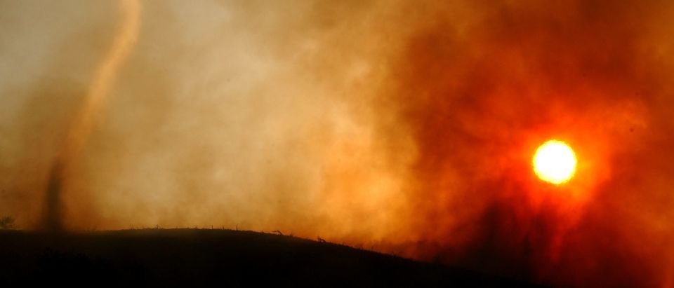 Fire Threatens 200 Homes in California