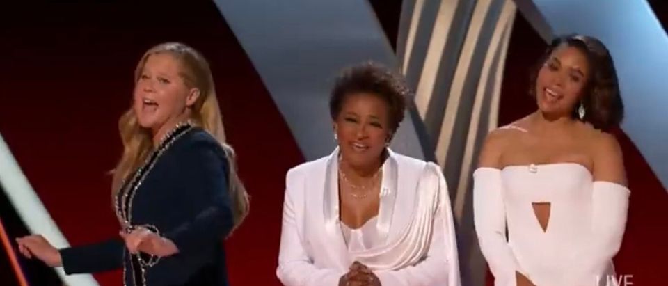 Oscars hosts chant "gay" to protest Florida Parental Rights bill