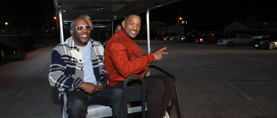 SANTA MONICA, CALIFORNIA - FEBRUARY 09: (L-R) DJ Jazzy Jeff and Will Smith attend Peacock's new drama series "Bel-Air" Los Angeles Drive-Into Experience &amp; Pull-up Premiere Screening at Barker Hangar on February 09, 2022 in Santa Monica, California. (Photo by Rich Fury/Getty Images for Peacock)