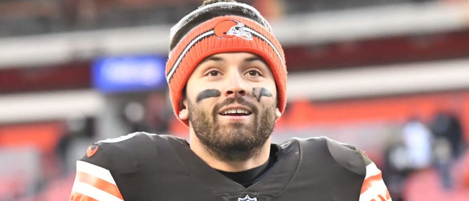 Dec 12, 2021; Cleveland, Ohio, USA; Cleveland Browns quarterback Baker Mayfield (6) celebrates after the Browns beat the Baltimore Ravens at FirstEnergy Stadium. Mandatory Credit: Ken Blaze-USA TODAY Sports via Reuters