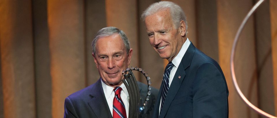 Mayor of New York Michael Bloomberg (L) receives his "Global Citizen" award from Vice President of U.S. Joe Biden during the awards ceremony at the Clinton Global Initiative 2013 (CGI) in New York, September 25, 2013. REUTERS/Carlo Allegri