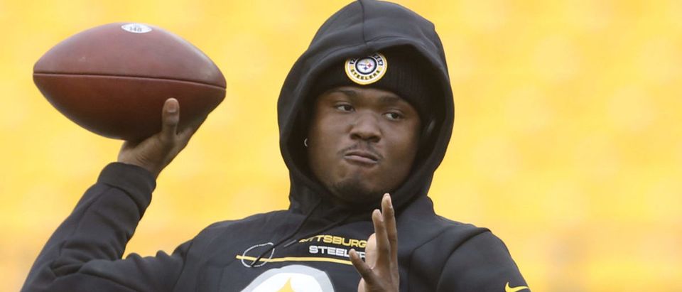 Dec 5, 2021; Pittsburgh, Pennsylvania, USA; Pittsburgh Steelers quarterback Dwayne Haskins (3) warms up before the game against the Baltimore Ravens at Heinz Field. Mandatory Credit: Charles LeClaire-USA TODAY Sports via Reuters