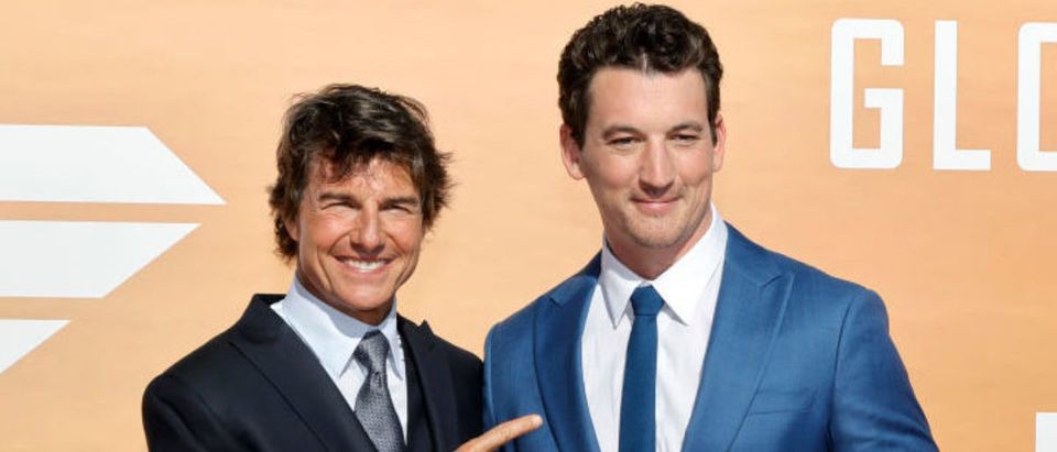 SAN DIEGO, CALIFORNIA - MAY 04: (L-R) Tom Cruise and Miles Teller attend the Global Premiere of "Top Gun: Maverick" on May 04, 2022 in San Diego, California. (Photo by Kevin Winter/Getty Images for Paramount Pictures)