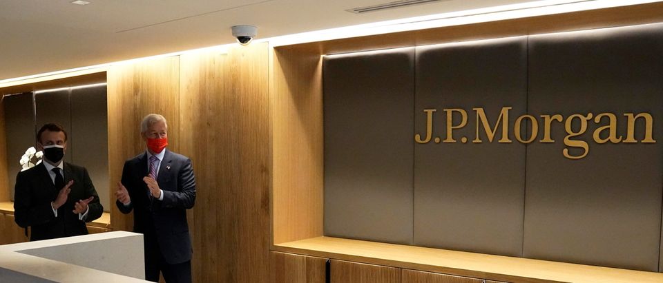 JP Morgan to open new trading hub in Paris