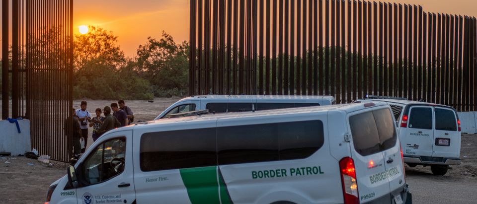 Migrant Border Crossings At The Southern Border Continue Despite Title 42 Ruling