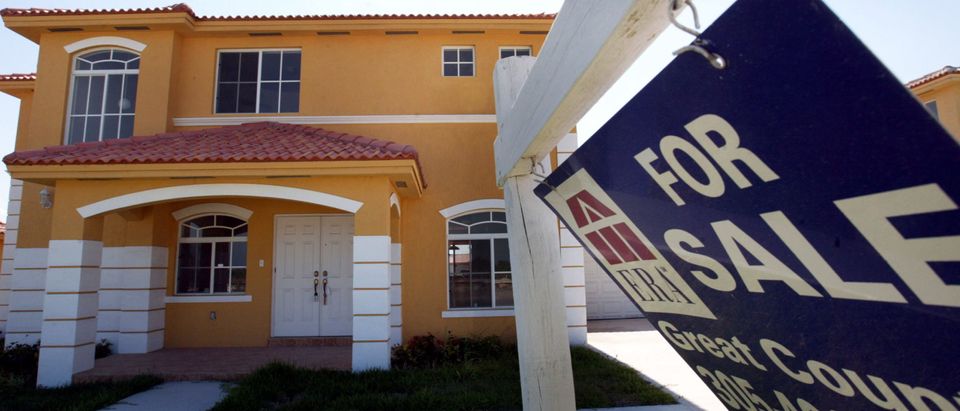 New Home Sales Plunge 11.8%