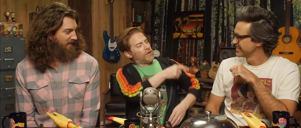 Good Mythical Morning, Seth Green talks about Bill Murray (Screenshot/YouTube/GoodMythicalMorning)