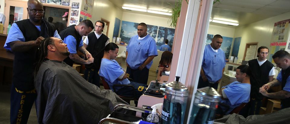 California Prison's Beauty School Provides Inmates With Valuable Job Skills