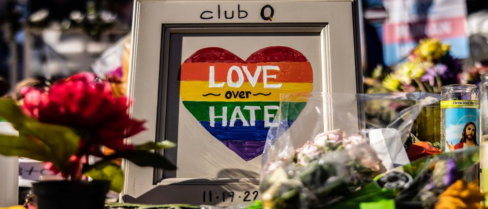 At Least 5 Dead And 25 Injured In Colorado Springs Gay Nightclub Shooting