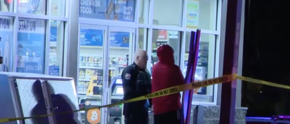 arizona-gas-station-clerk-shoots-and-critically-injures-alleged-robber