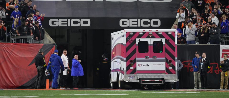 TCU players, DFW doctors react to Damar Hamlin injury