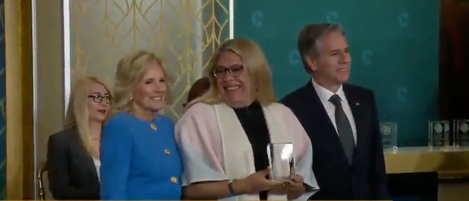 Alba Rueda receives women's award from Jill Biden, Anthony Blinken Screenshot/Twitter/calebparke
