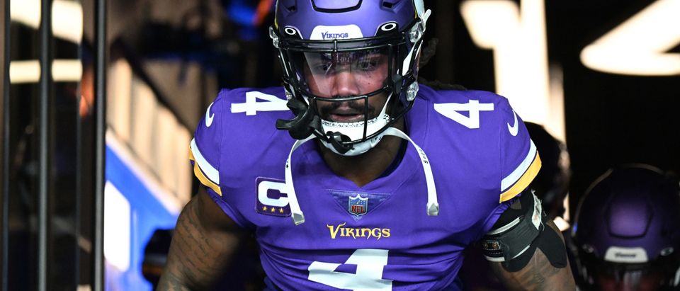 REPORT: Dalvin Cook Wants To Leave Minnesota Vikings To Play For Hometown  Team Miami Dolphins