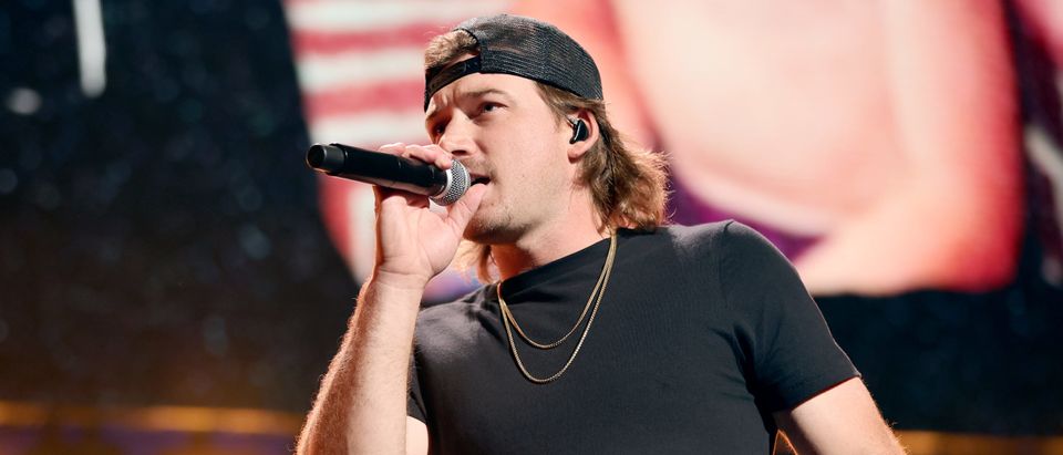 Morgan Wallen Called Out By Twitter For Honoring Fallen Soldier During ...