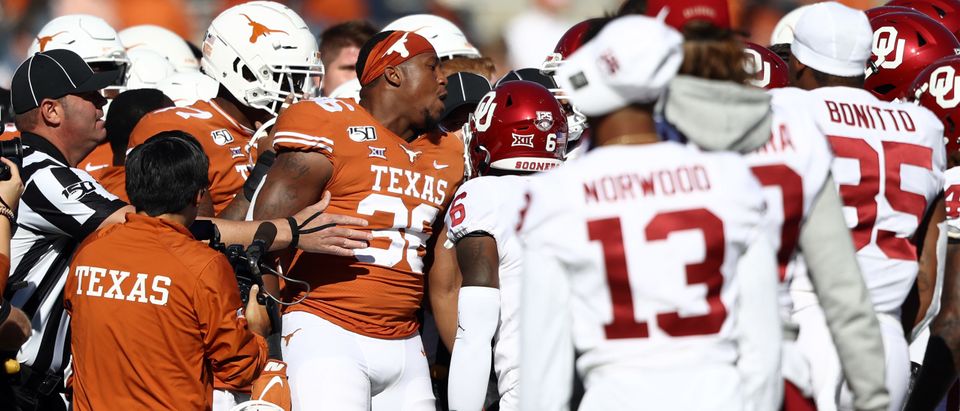 College Football Betting Preview Q&A: Oklahoma-Texas, ND-Louisville and  more